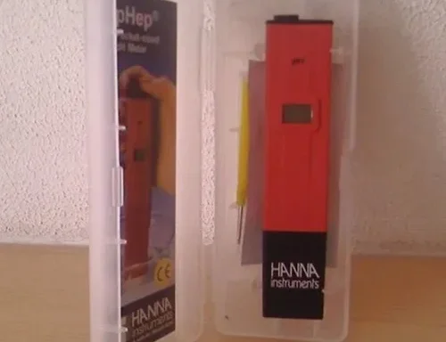 Waterproof pH Meter for Accurate Liquid Testing